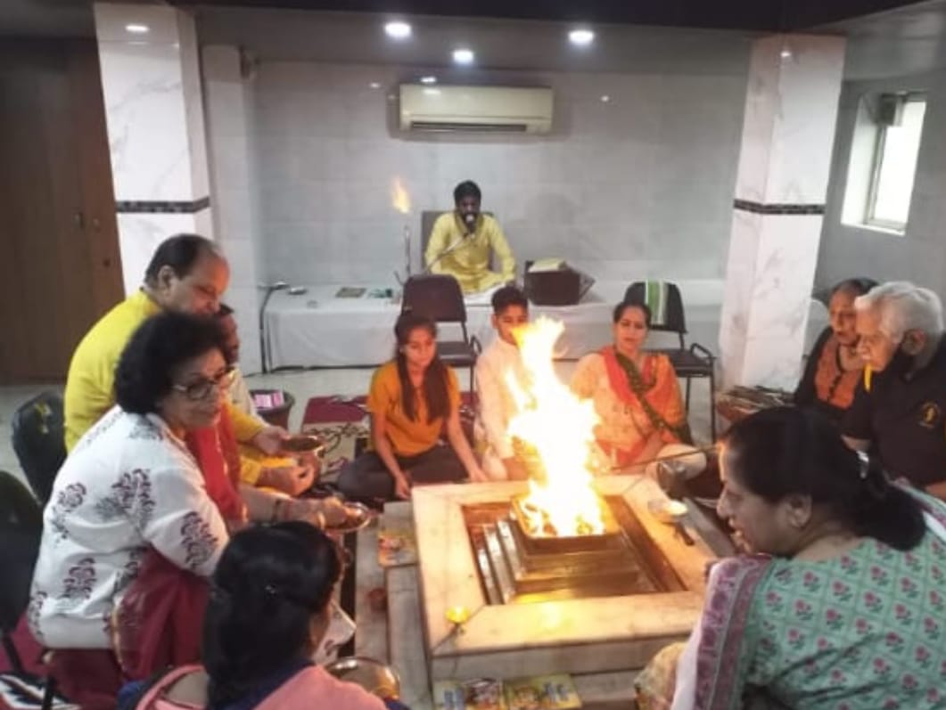 Arya Samaj Pandit Ji for Birthday Pooja Havan in Gurgaon